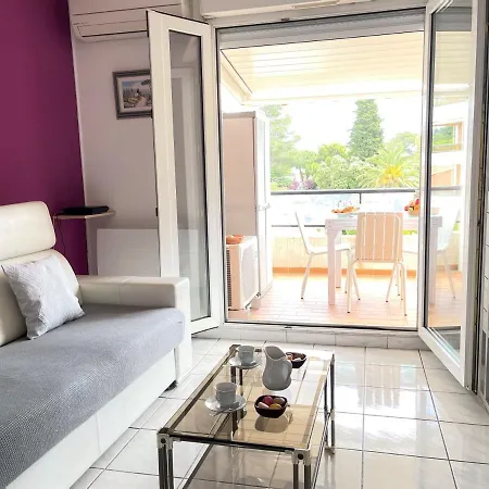 Imperia Saint Raphael Yourhosthelper Apartment Saint-Raphaël