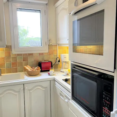 Apartment Imperia Saint Raphael Yourhosthelper